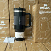 Stanley Quencher Pro Tour Tumbler – 40oz / 1.18L